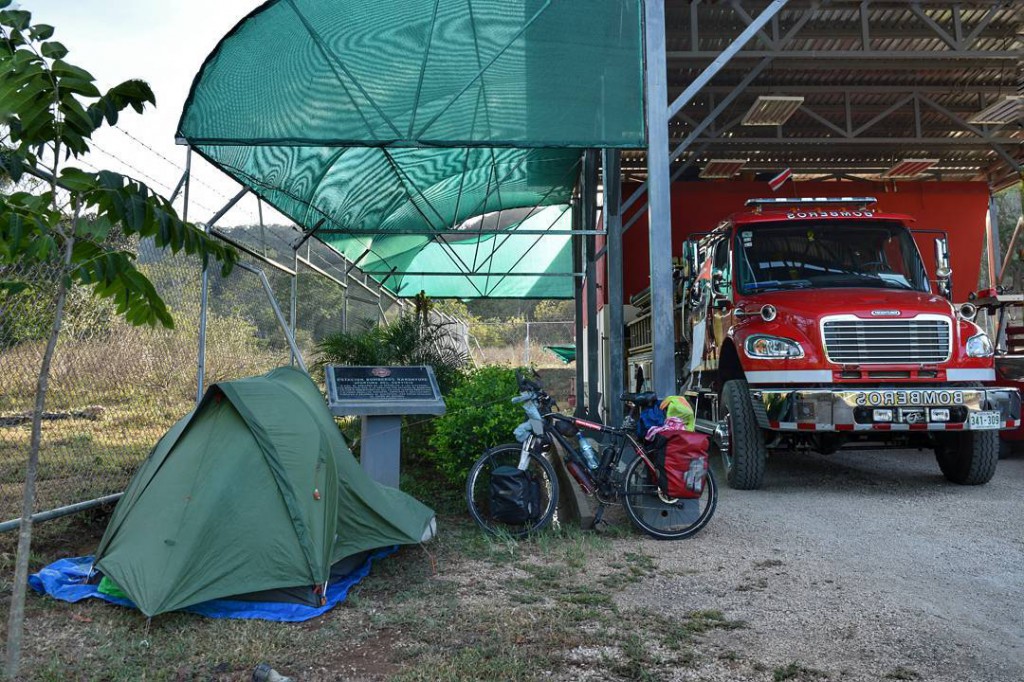 Bomberos en Costa Rica